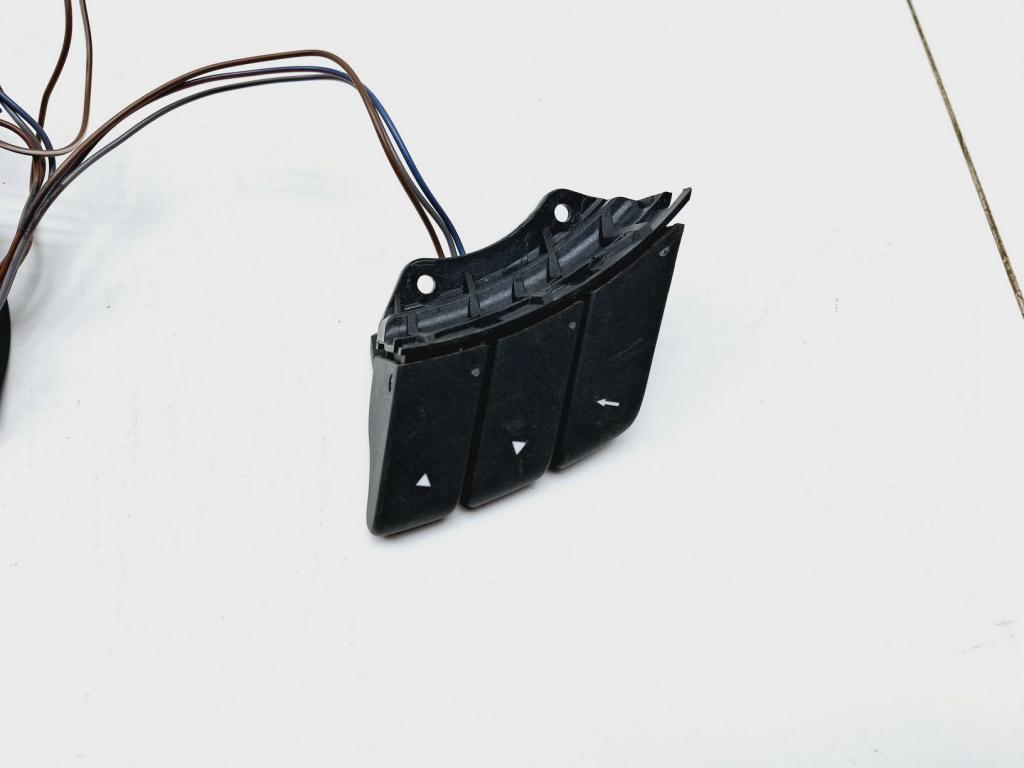 Кнопка в руль, 500 рублей, Пермь