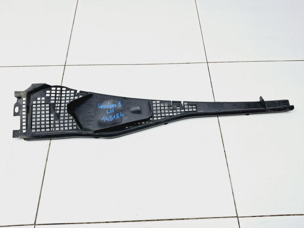 Решетка стеклоочистителя, 500 рублей, Пермь