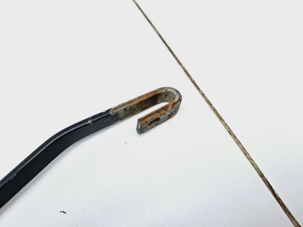 Поводок стеклоочистителя передний правый, 500 рублей, Пермь