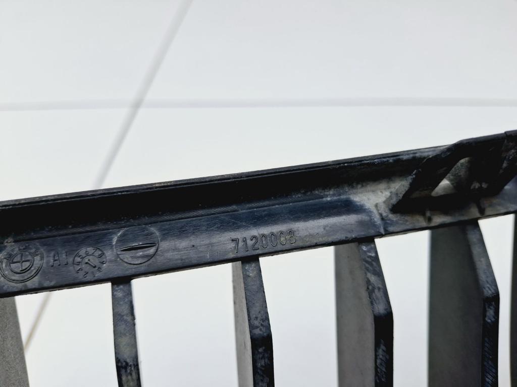 Решетка радиатора правая, 1000 рублей, Пермь