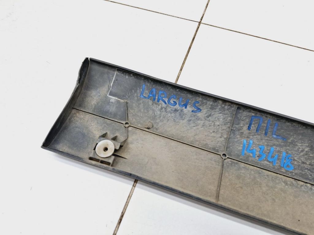 Молдинг передней левой двери, 700 рублей, Пермь