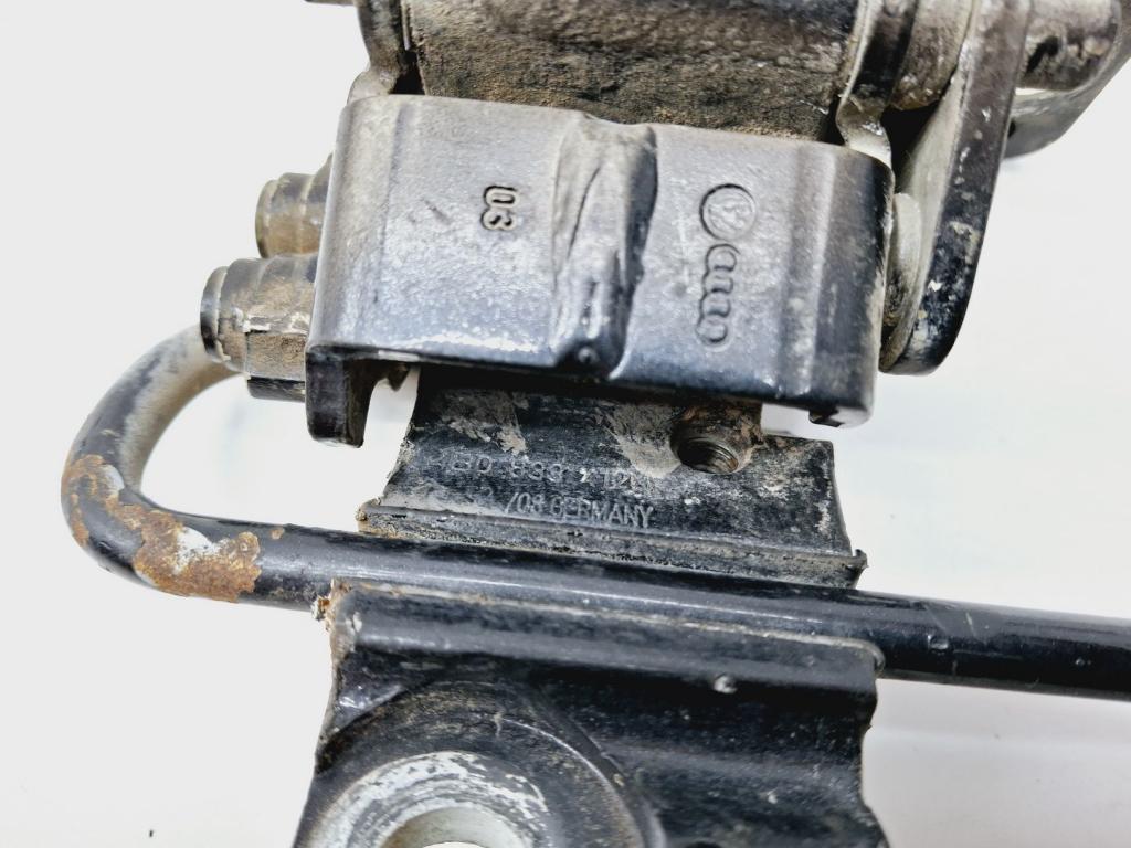 Петля двери задней правой нижняя, 500 рублей, Пермь