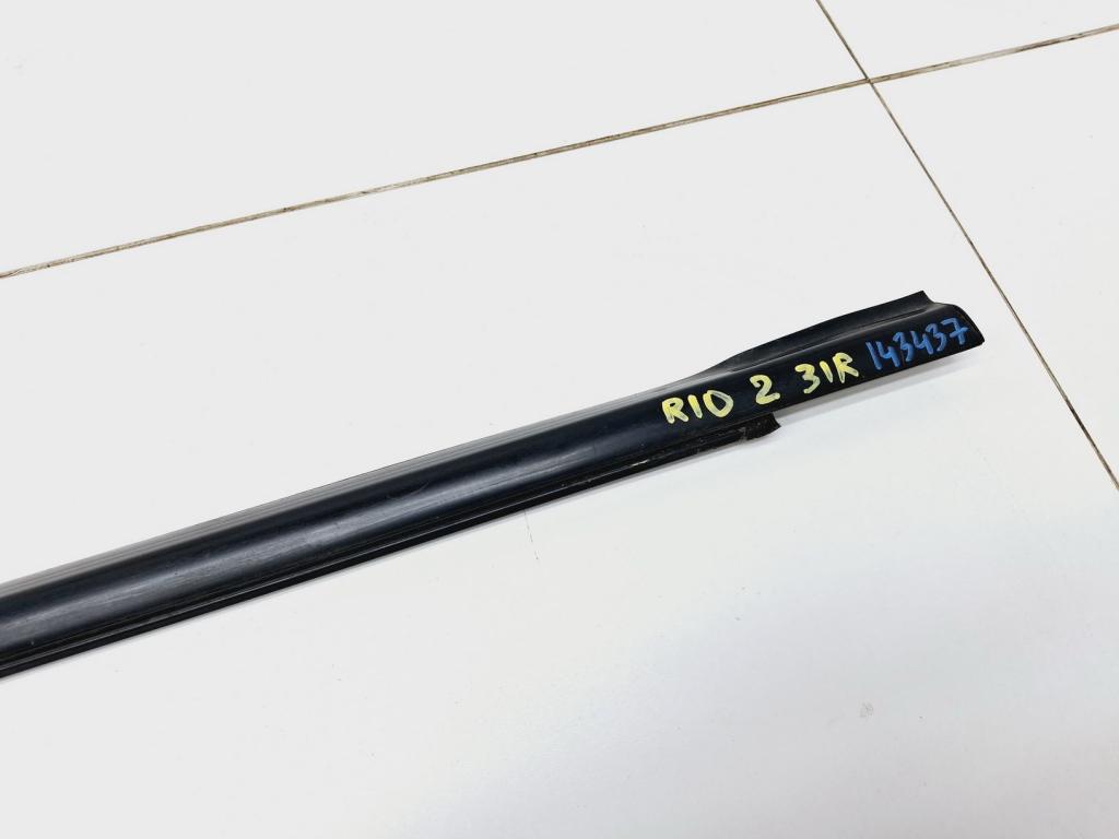 Накладка стекла заднего правого, 500 рублей, Пермь