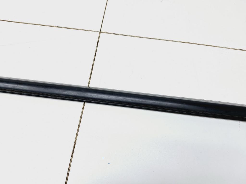 Накладка стекла заднего правого, 500 рублей, Пермь