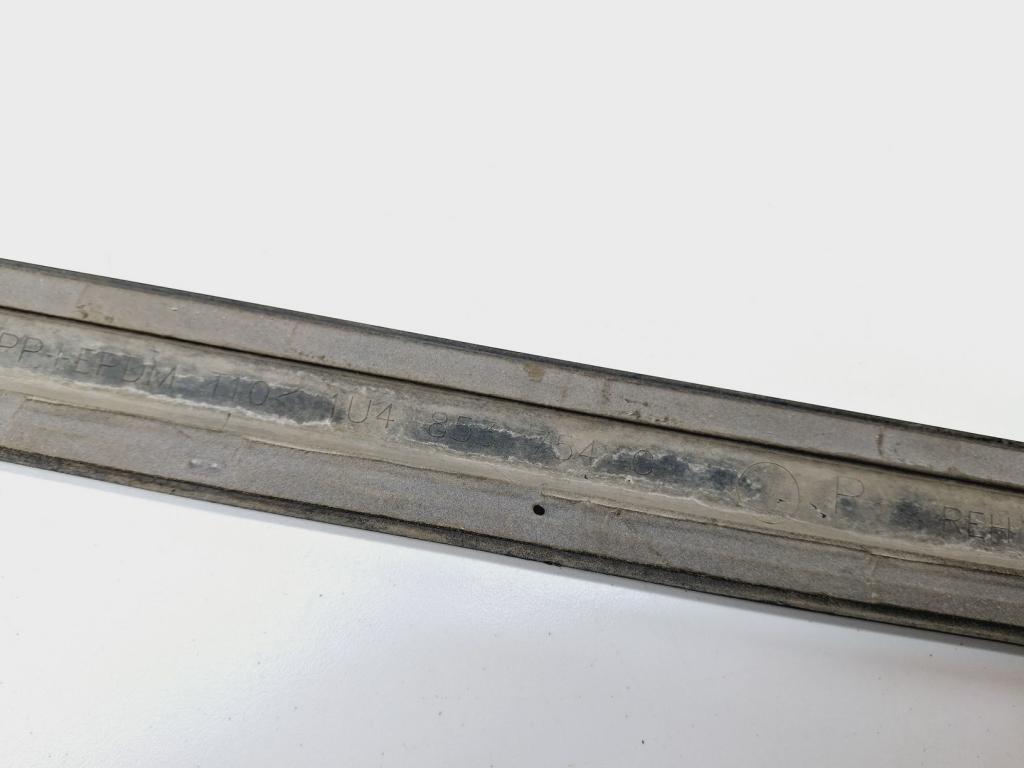 Молдинг задней правой двери, 700 рублей, Пермь