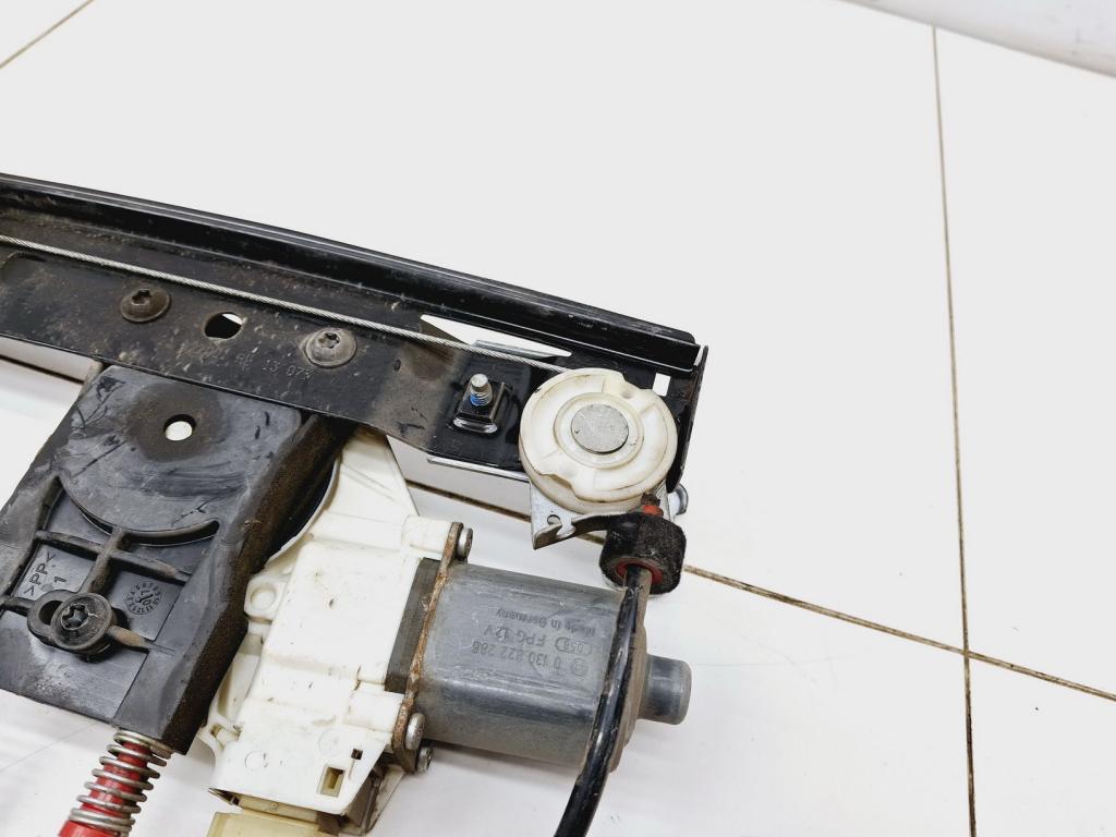 Стеклоподъемник задний левый, 2000 рублей, Пермь