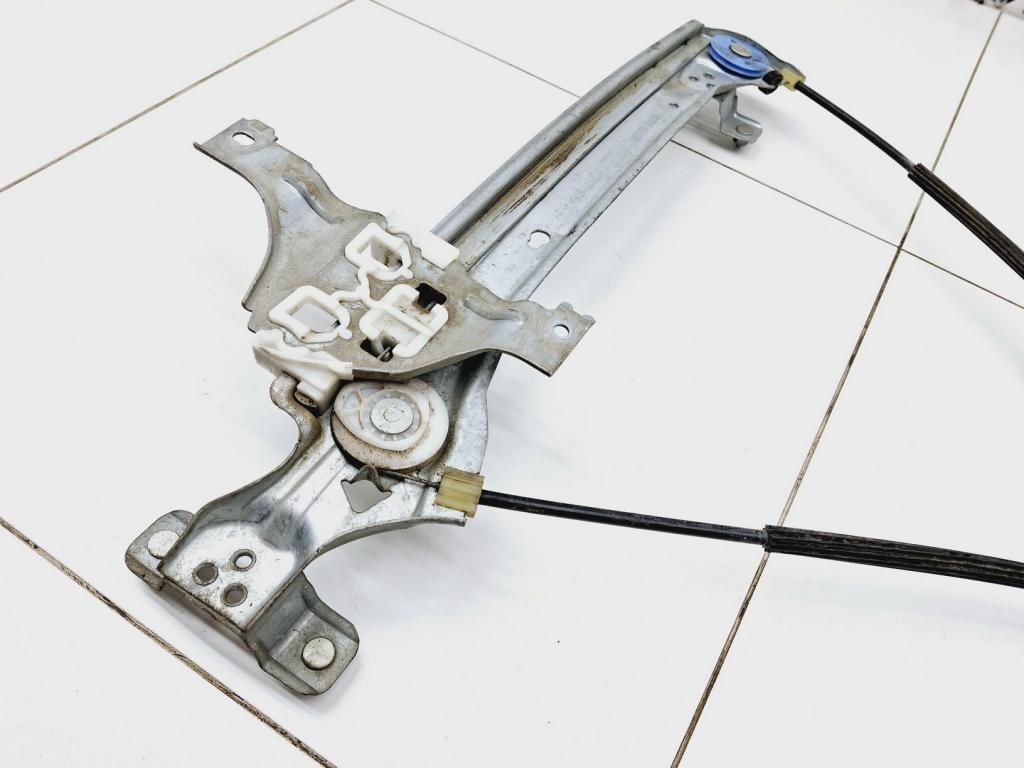 Стеклоподъемник механический задний левый, 500 рублей, Пермь