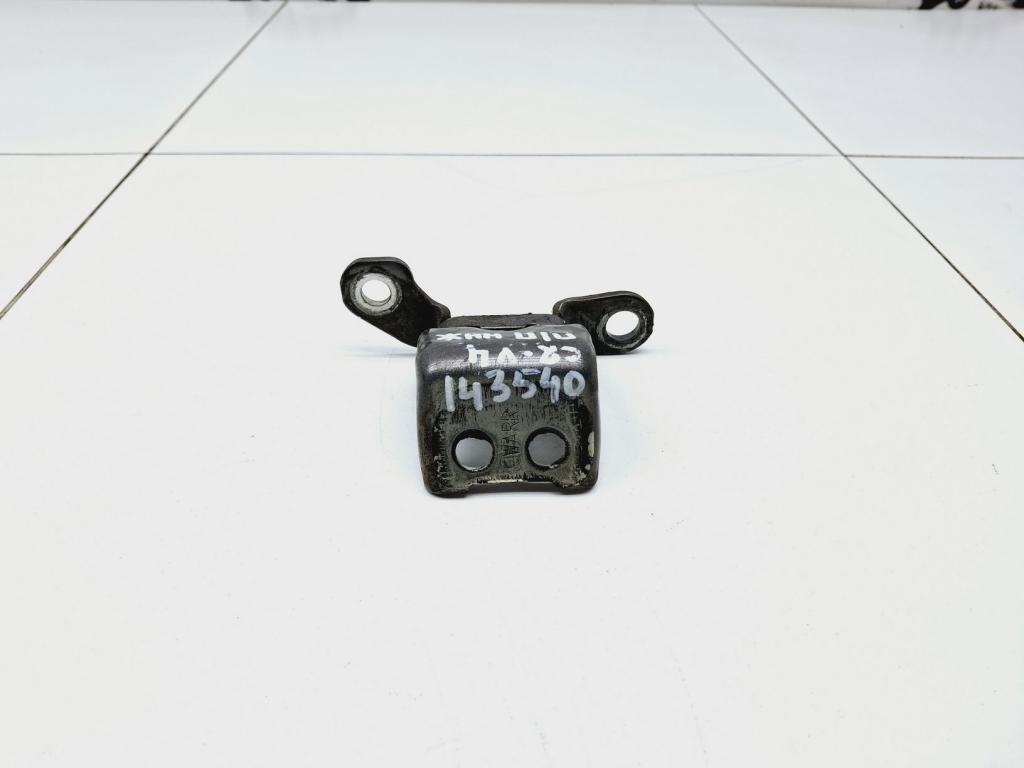 Петля двери передней правой нижняя, 1000 рублей, Пермь