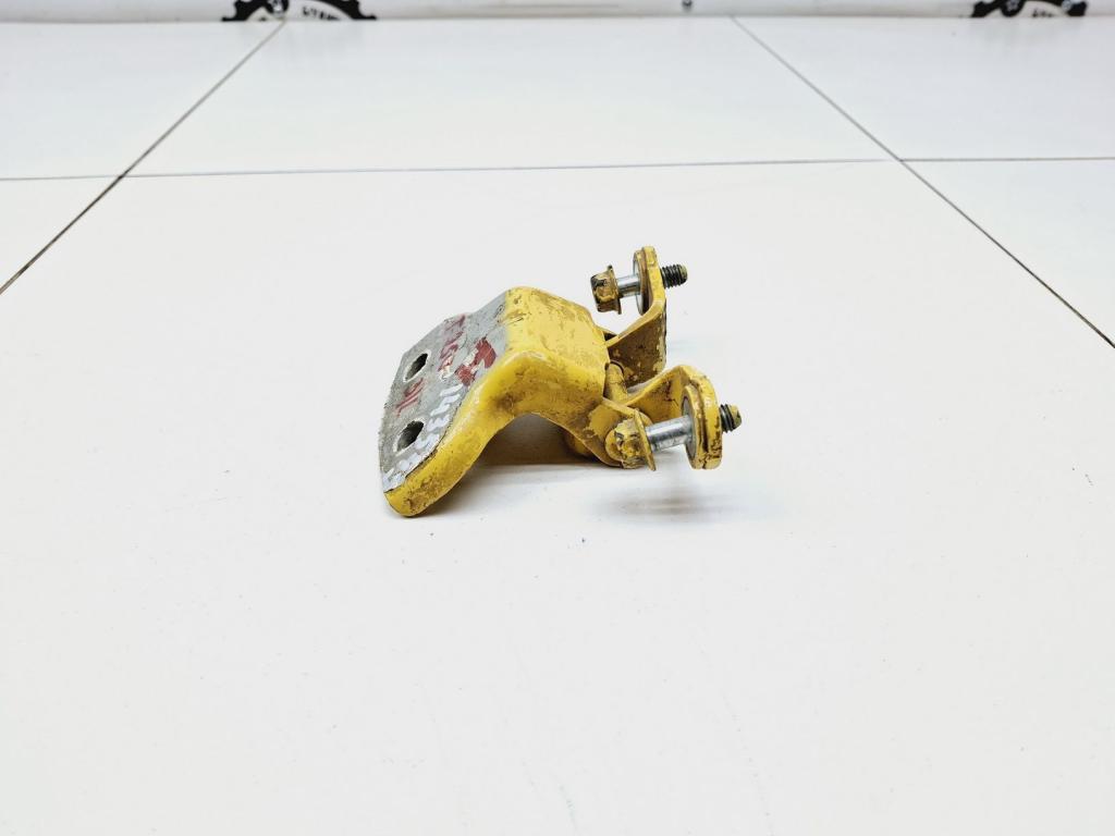 Петля двери задней левой нижняя, 500 рублей, Пермь