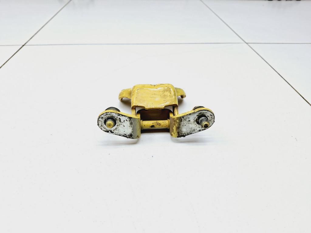 Петля двери задней левой нижняя, 500 рублей, Пермь