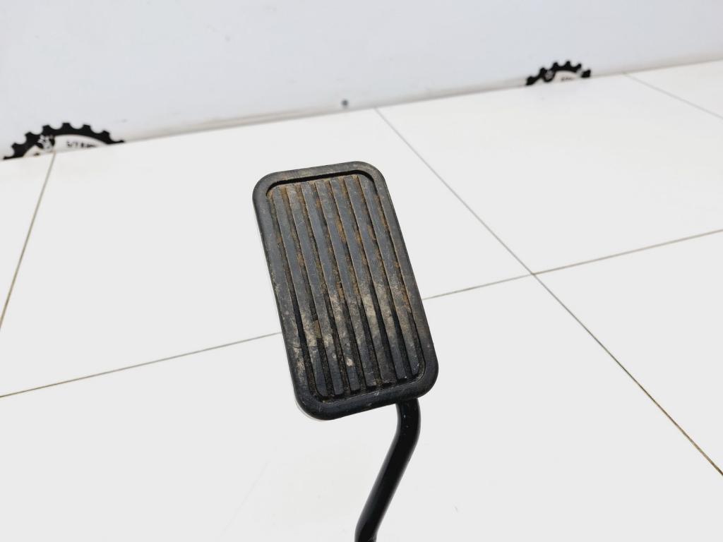 Педаль газа, 2000 рублей, Пермь