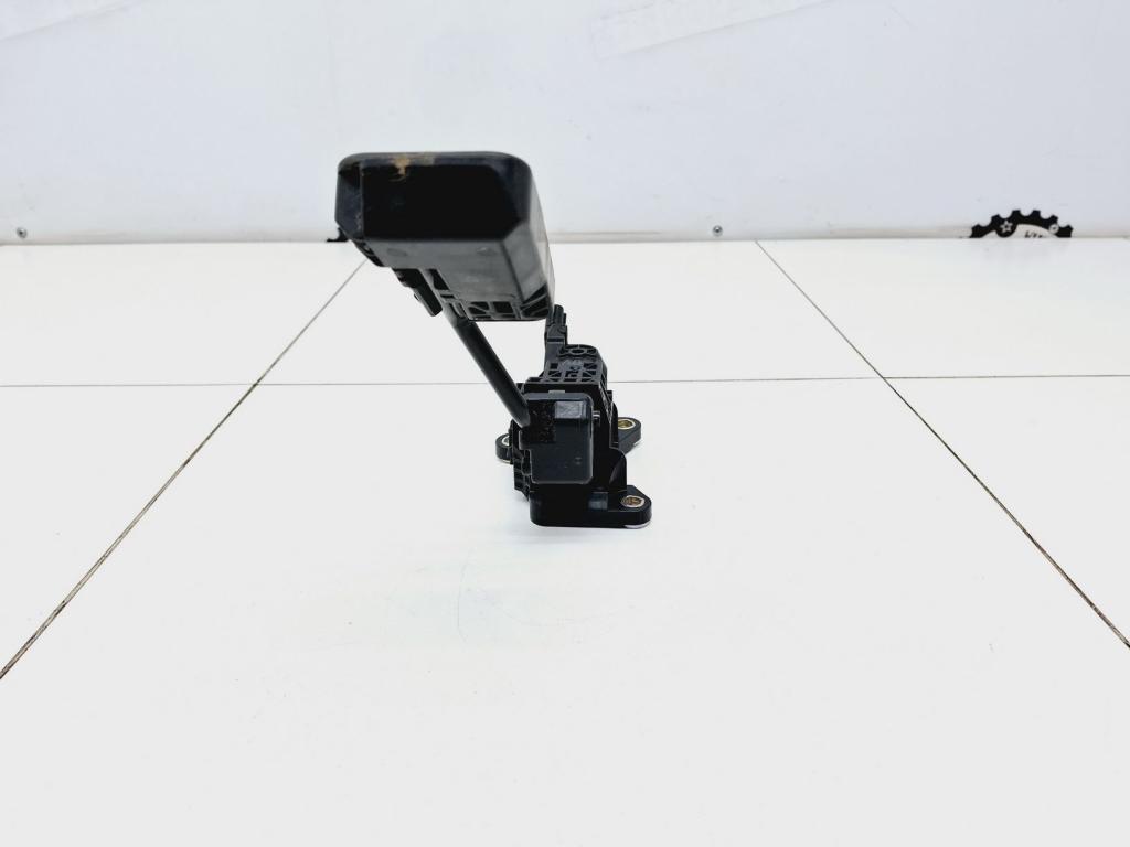 Педаль газа, 2000 рублей, Пермь