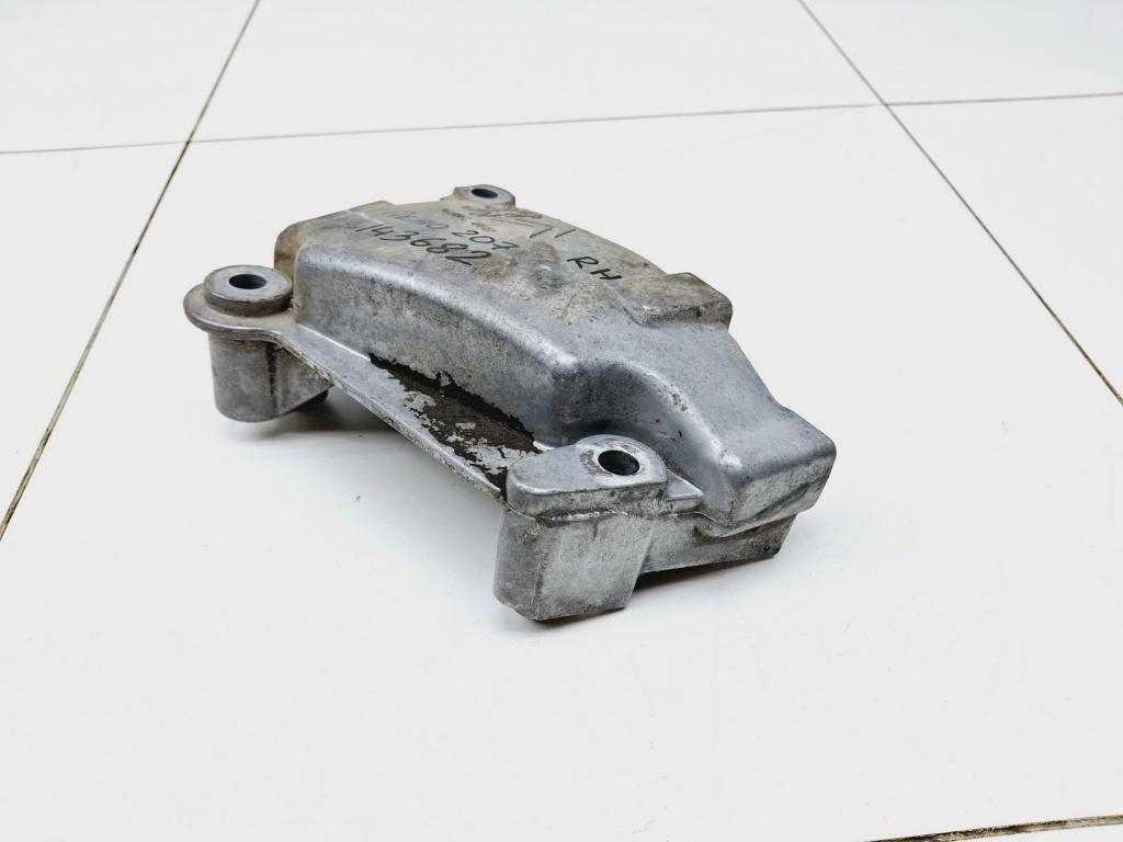 Кронштейн двигателя правый, 1000 рублей, Пермь