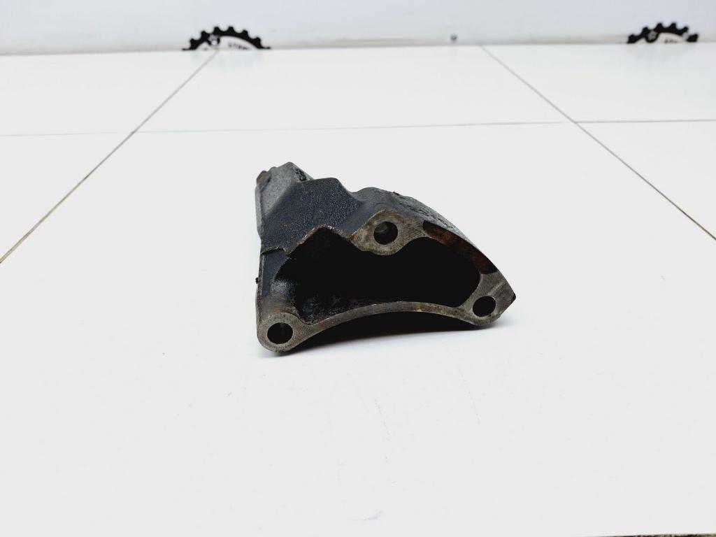 Кронштейн двигателя правый, 1000 рублей, Пермь