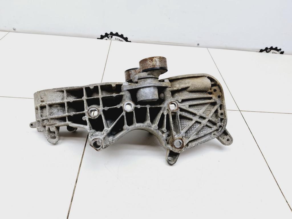 Кронштейн генератора, 2000 рублей, Пермь