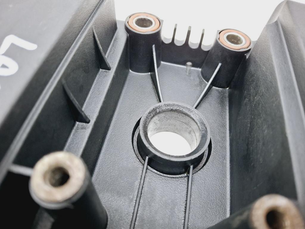 Крышка головки блока клапанная, 5000 рублей, Пермь