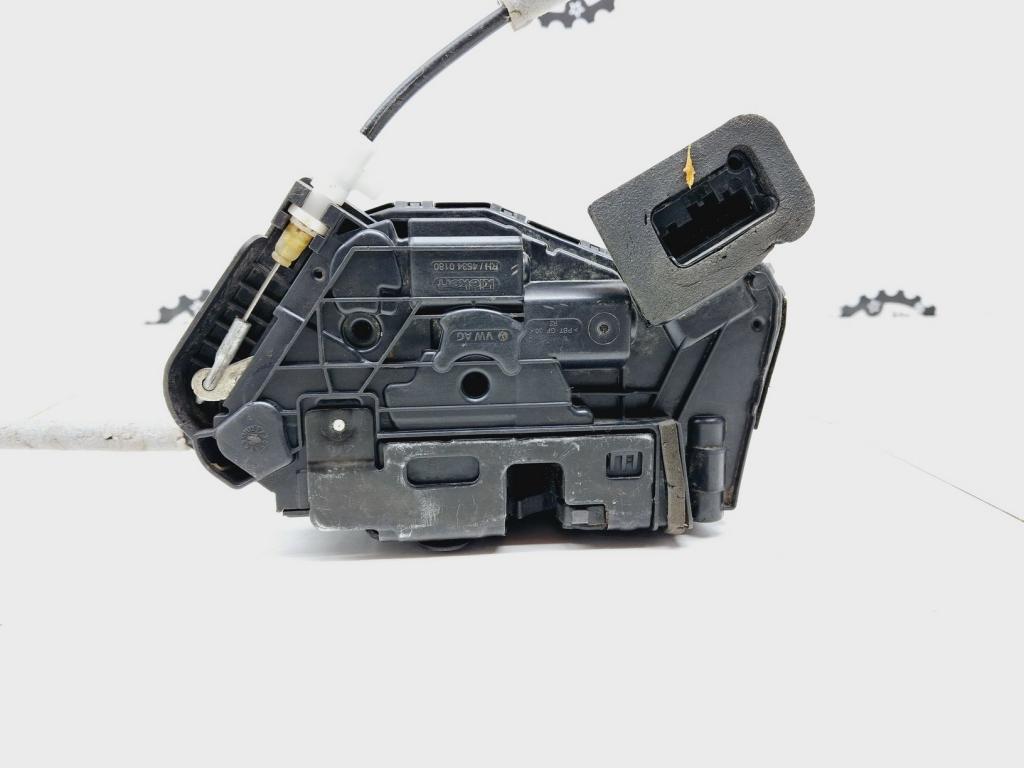 Замок двери передней правой, 4000 рублей, Пермь