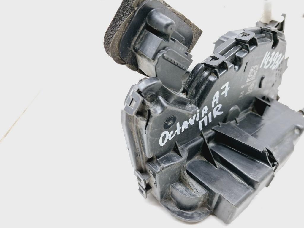 Замок двери передней правой, 4000 рублей, Пермь