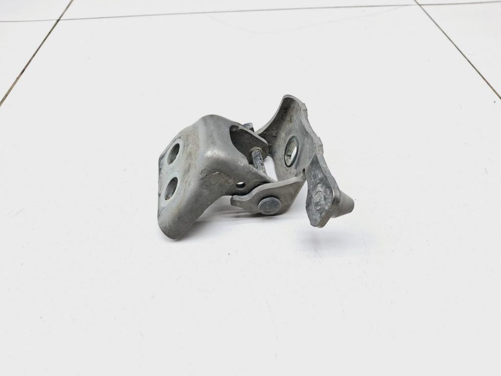 Петля двери передней левой нижняя, 500 рублей, Пермь