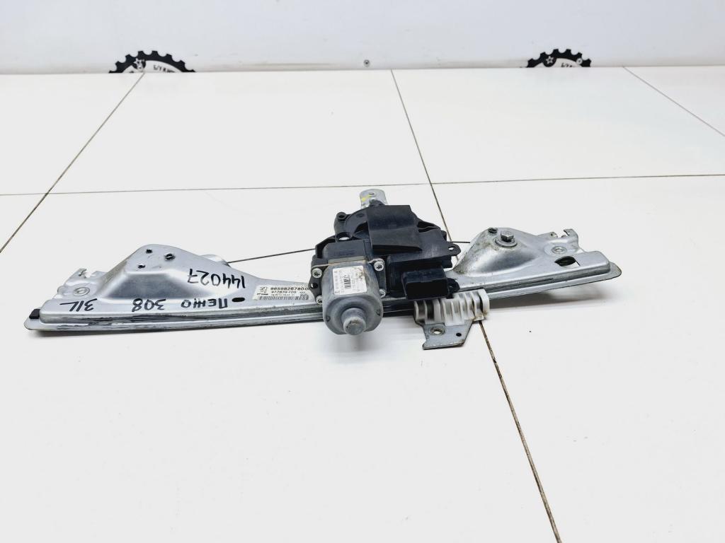 Стеклоподъемник задний левый, 800 рублей, Пермь