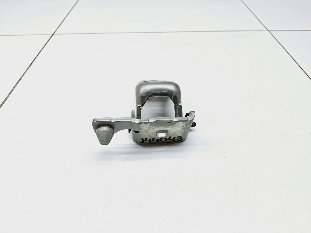 Петля двери задней левой нижняя, 500 рублей, Пермь