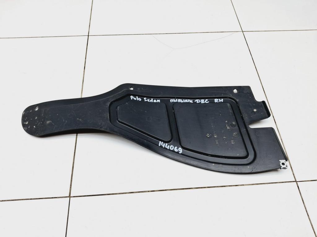 Пыльник двигателя нижний правый, 1000 рублей, Пермь