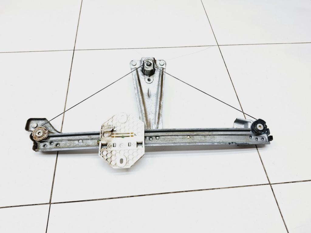 Стеклоподъемник механический задний левый, 500 рублей, Пермь