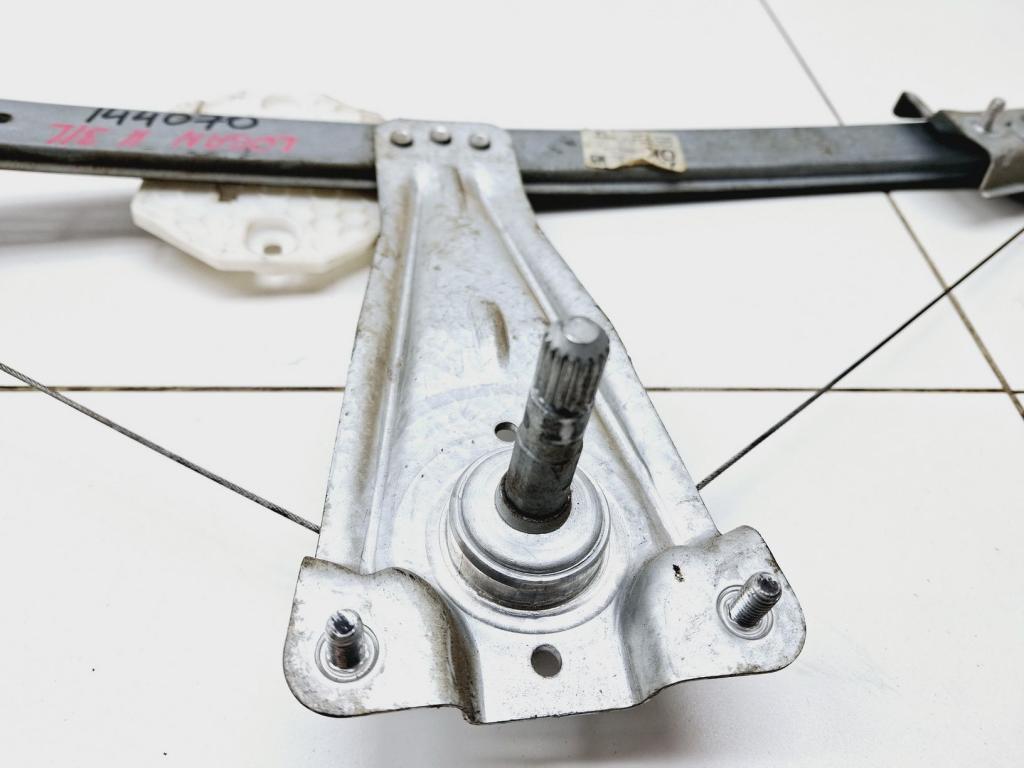 Стеклоподъемник механический задний левый, 500 рублей, Пермь