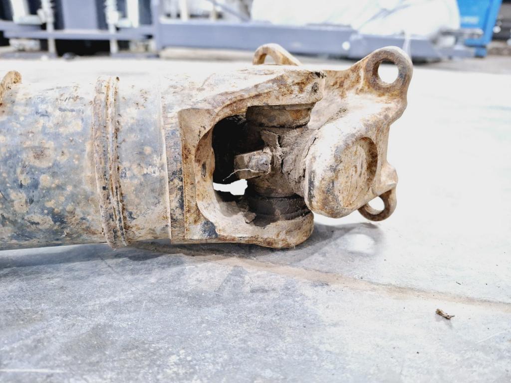 Вал карданный передний, 15000 рублей, Пермь