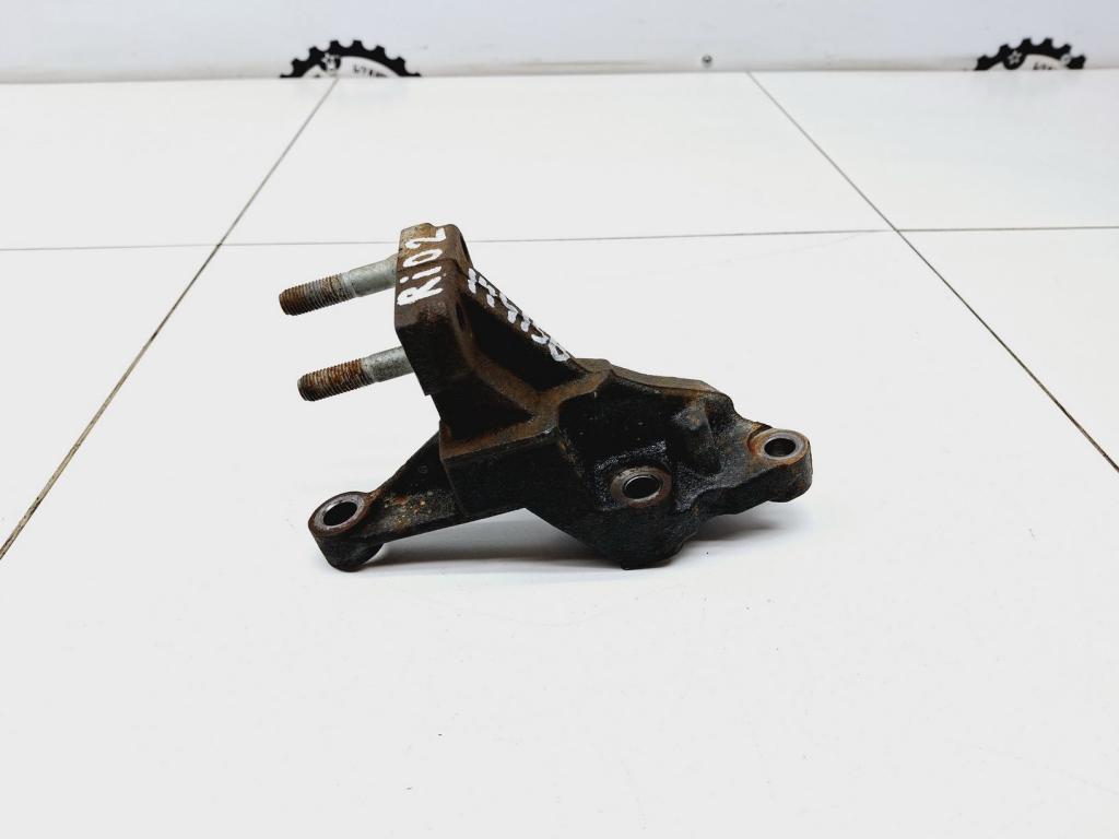 Кронштейн двигателя правый, 500 рублей, Пермь