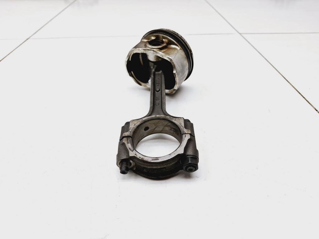 Поршень с шатуном, 3000 рублей, Пермь