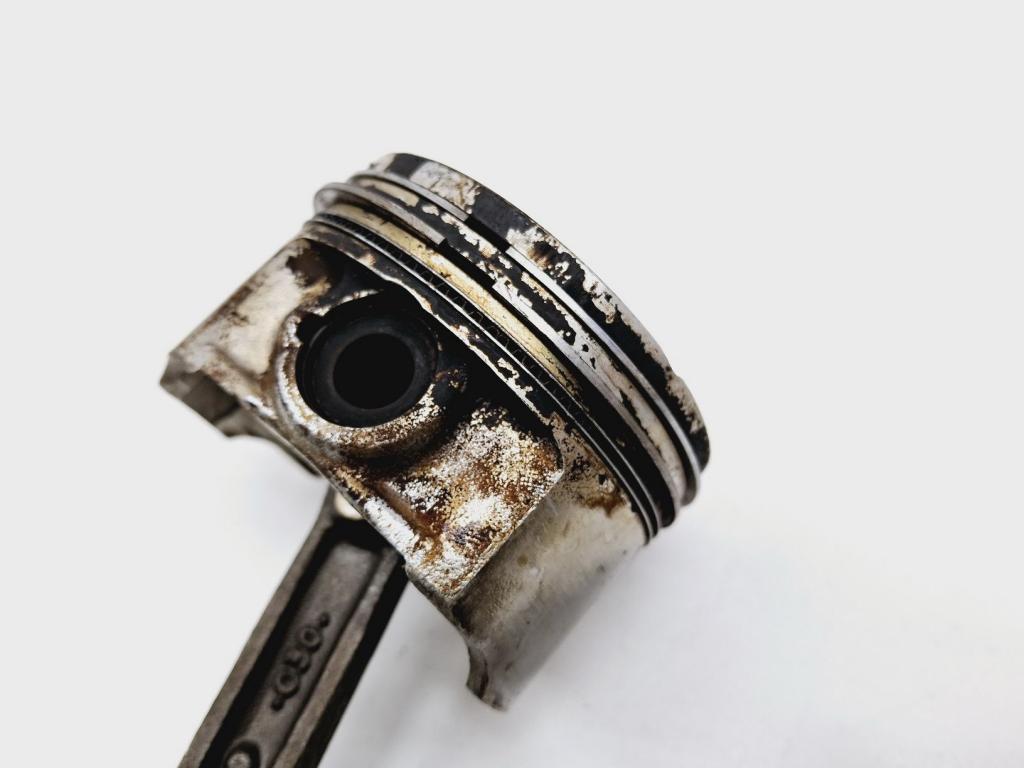 Поршень с шатуном, 3000 рублей, Пермь