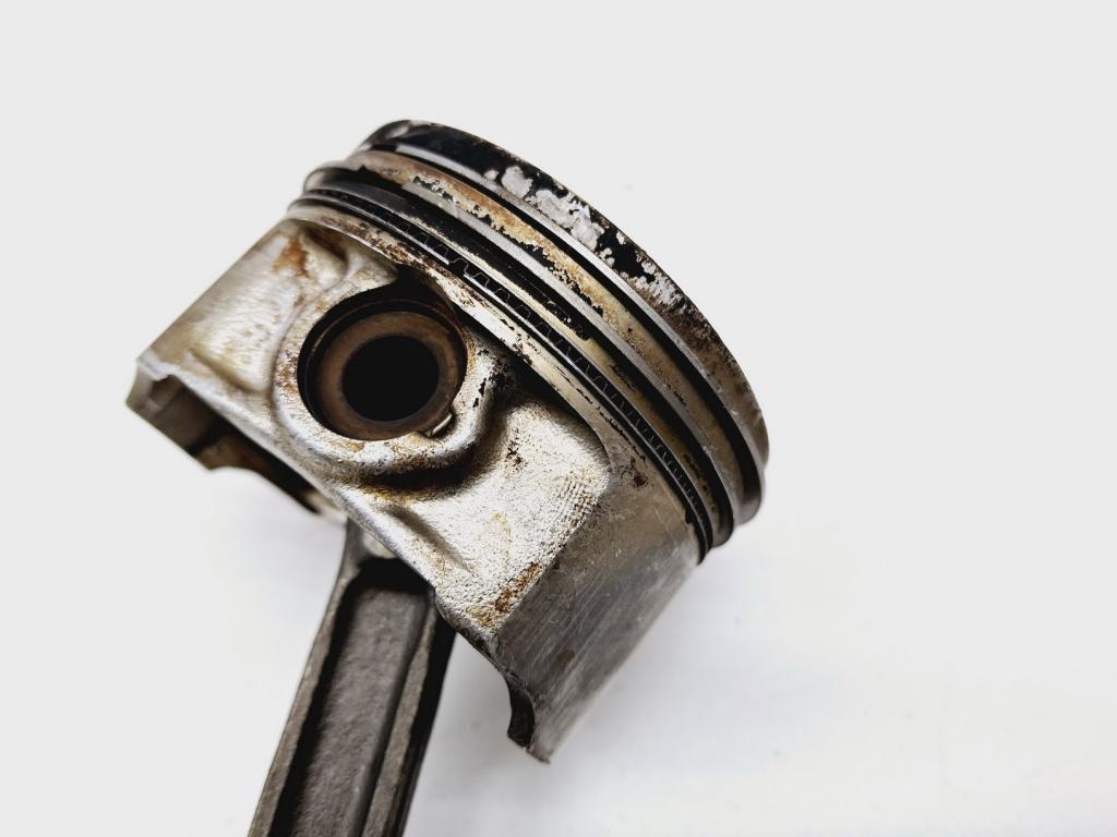 Поршень с шатуном, 3000 рублей, Пермь