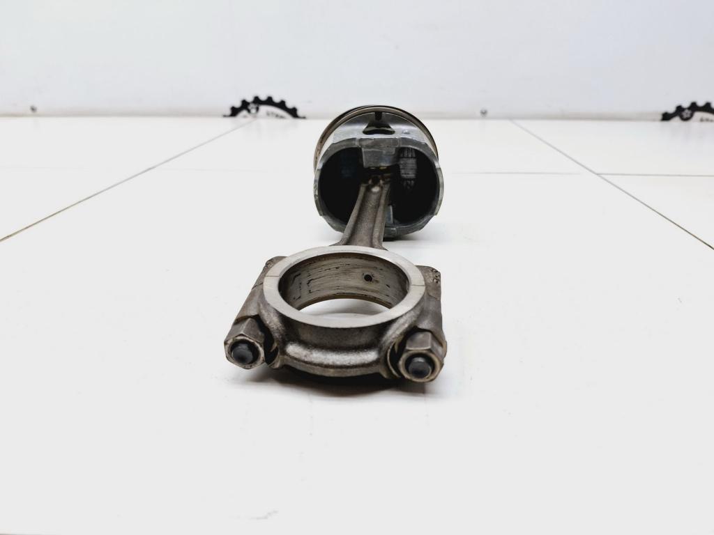 Поршень с шатуном, 2000 рублей, Пермь