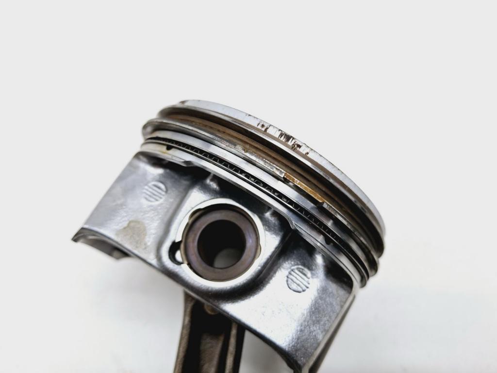 Поршень с шатуном, 3000 рублей, Пермь