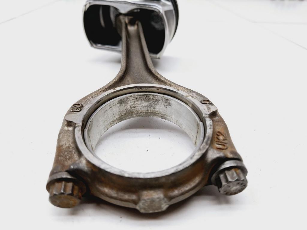 Поршень с шатуном, 3000 рублей, Пермь