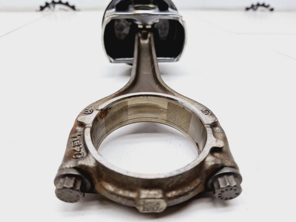 Поршень с шатуном, 3000 рублей, Пермь