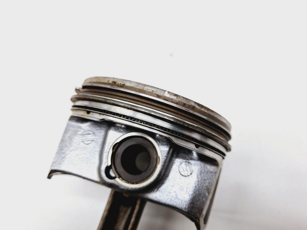 Поршень с шатуном, 3000 рублей, Пермь