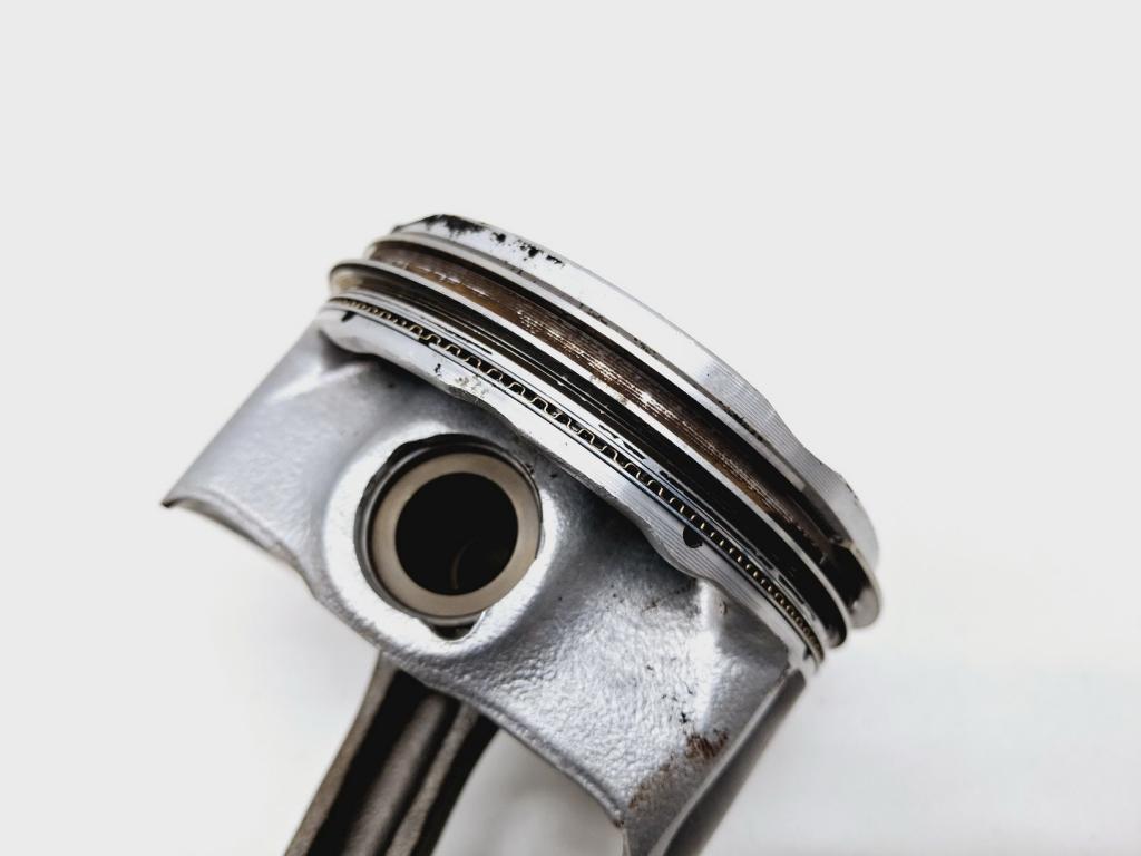 Поршень с шатуном, 3500 рублей, Пермь