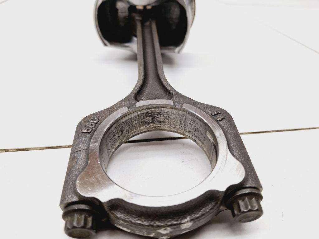 Поршень с шатуном, 3500 рублей, Пермь