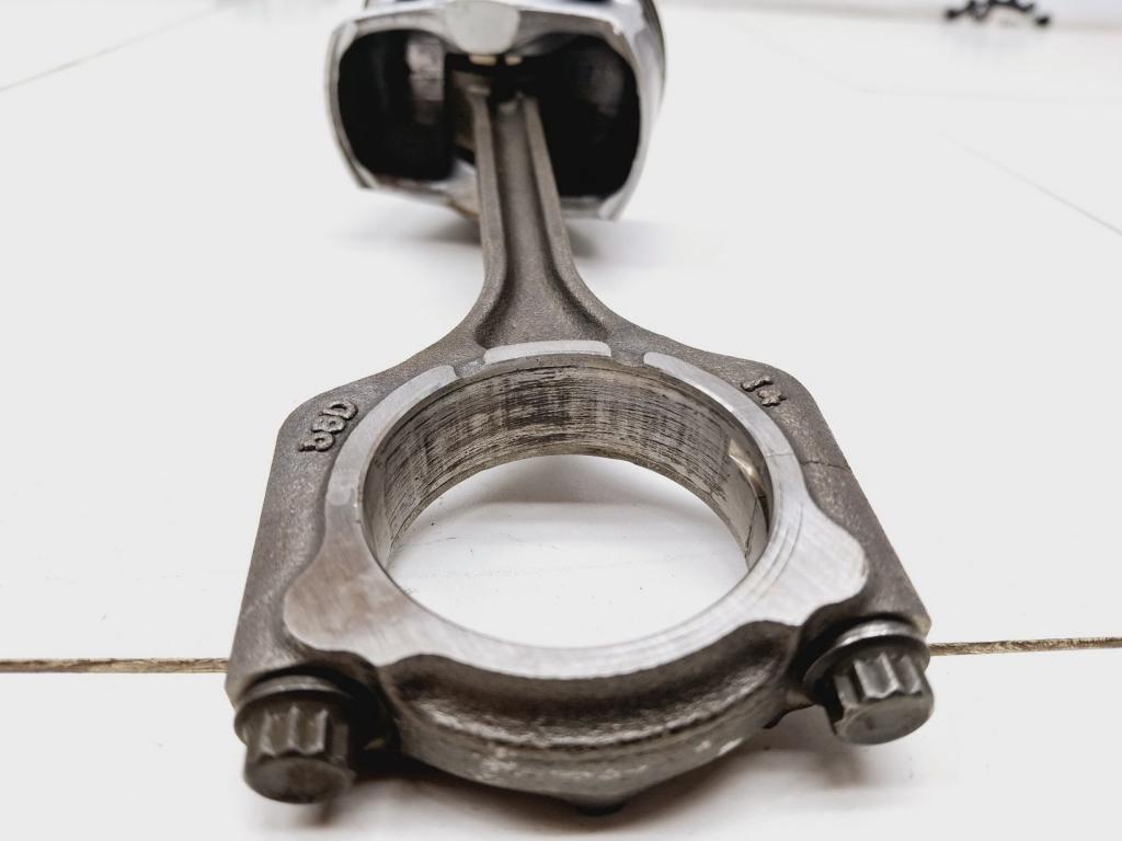 Поршень с шатуном, 3500 рублей, Пермь