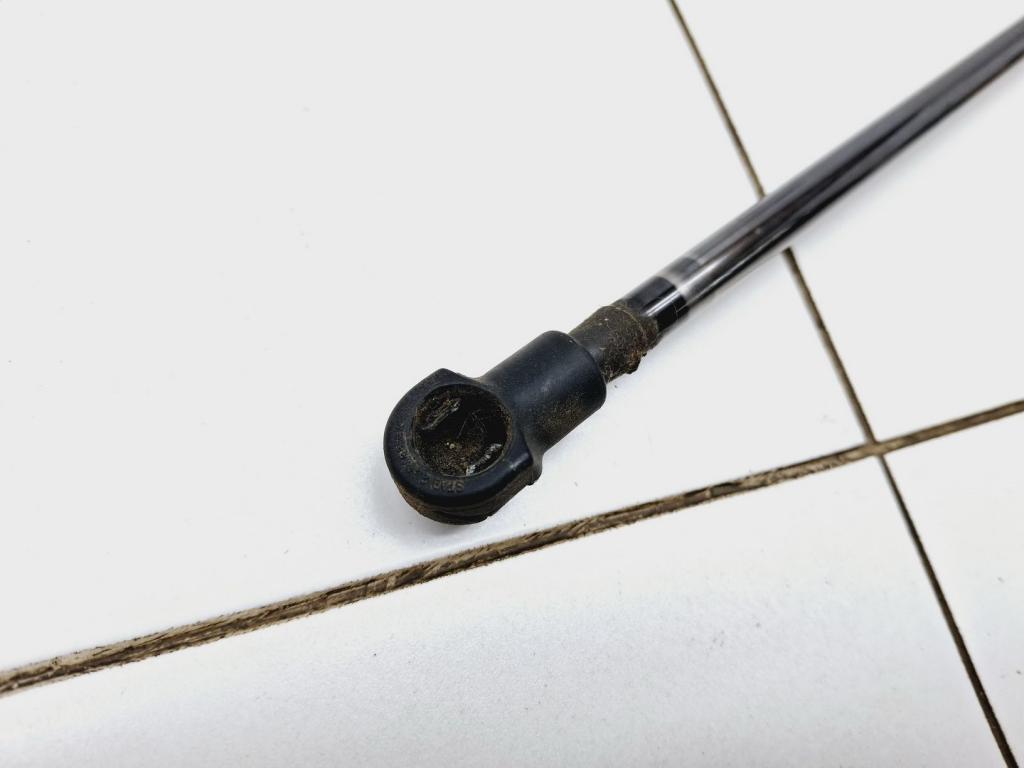 Амортизатор двери багажника, 1000 рублей, Пермь