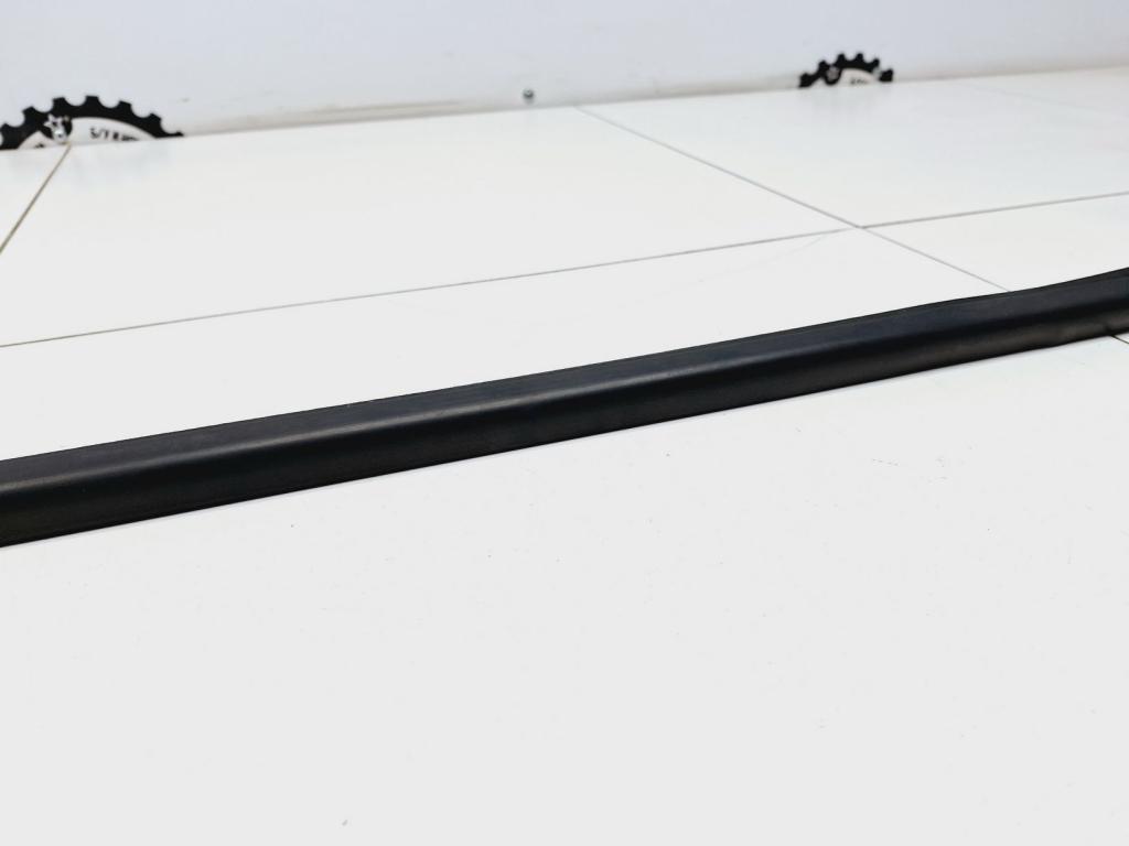 Накладка стекла переднего левого, 1000 рублей, Пермь