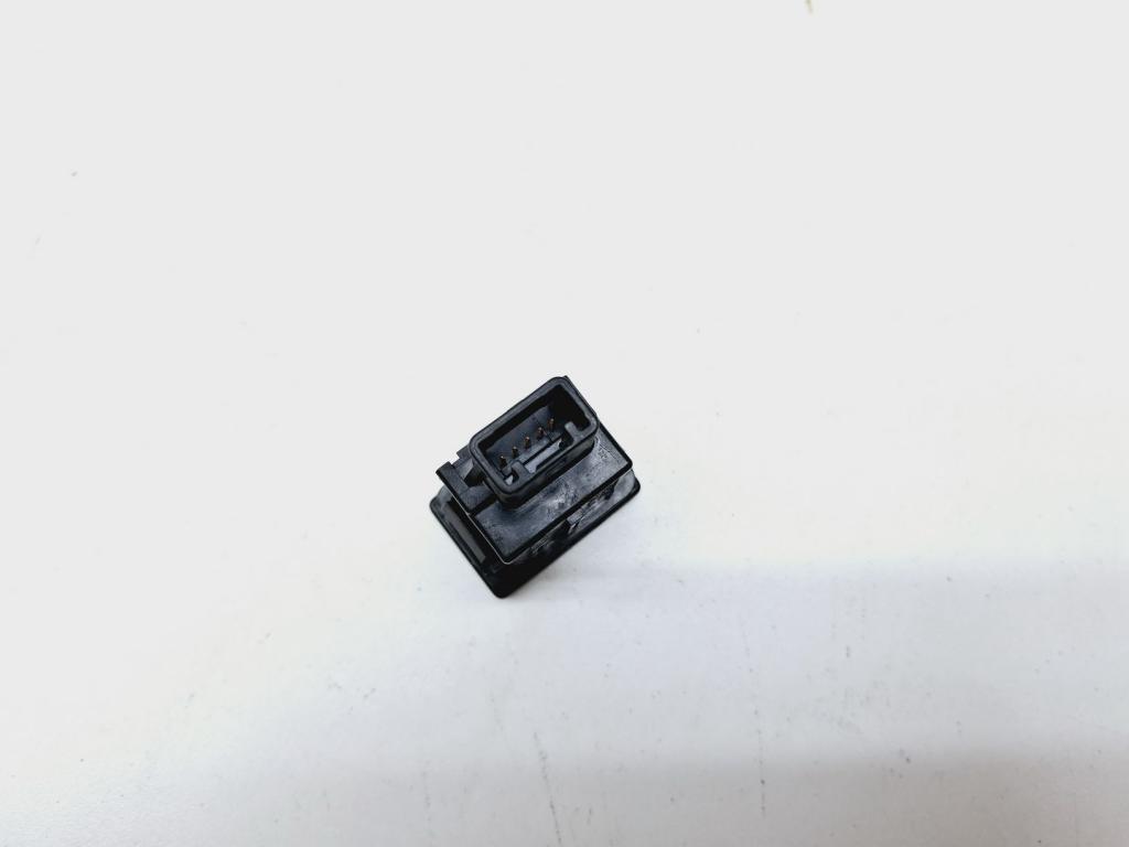 Кнопка обогрева переднего стекла, 2000 рублей, Пермь