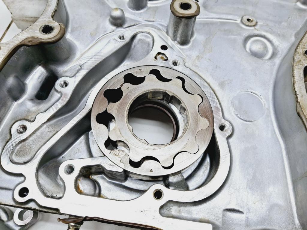 Крышка двигателя передняя, 10000 рублей, Пермь