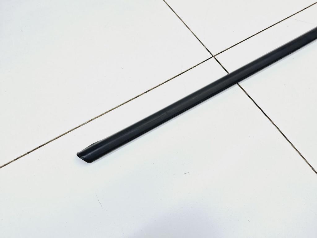 Накладка стекла заднего правого, 500 рублей, Пермь