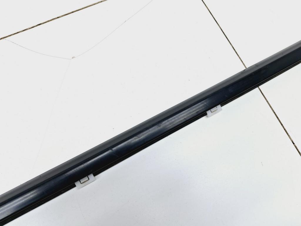 Накладка стекла заднего правого, 1000 рублей, Пермь