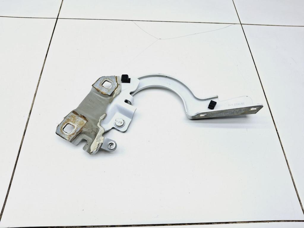 Петля капота правая, 1500 рублей, Пермь