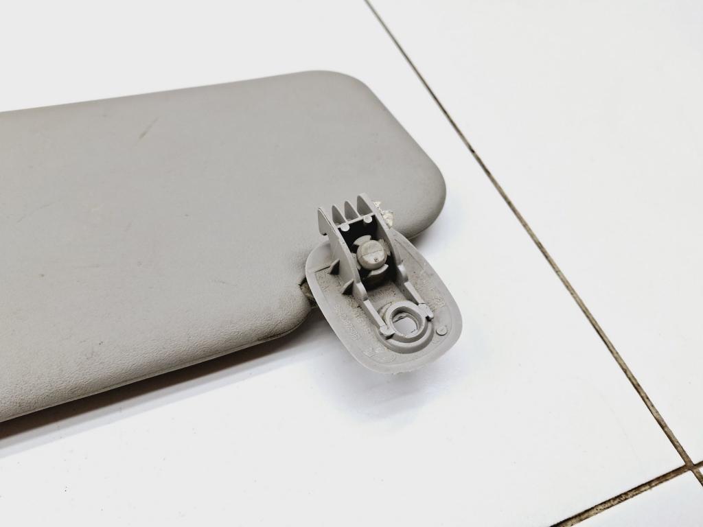 Козырек солнцезащитный правый, 1000 рублей, Пермь