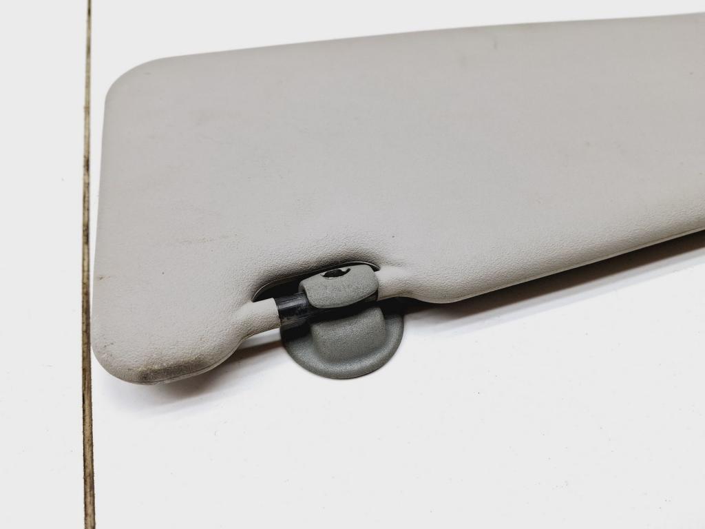 Козырек солнцезащитный правый, 1000 рублей, Пермь